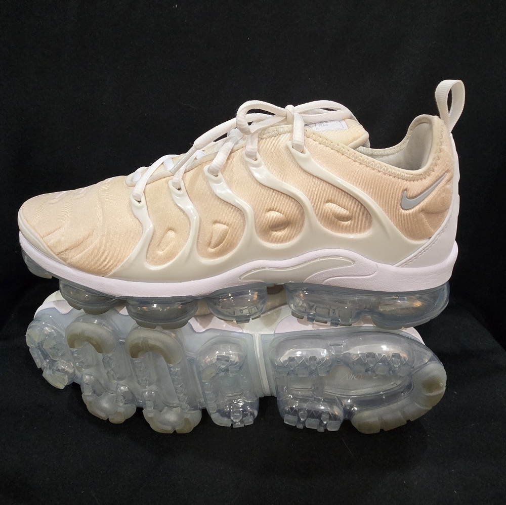 Nike Air VaporMax Shoes in Cream and White